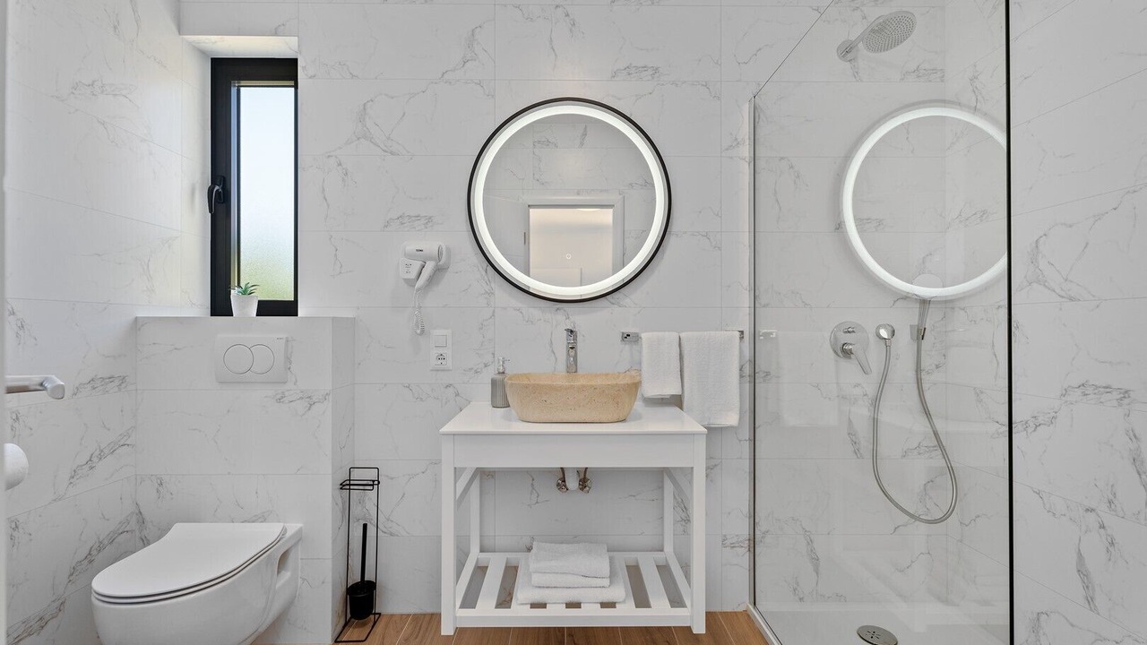 Photo of Bathroom in Duce
