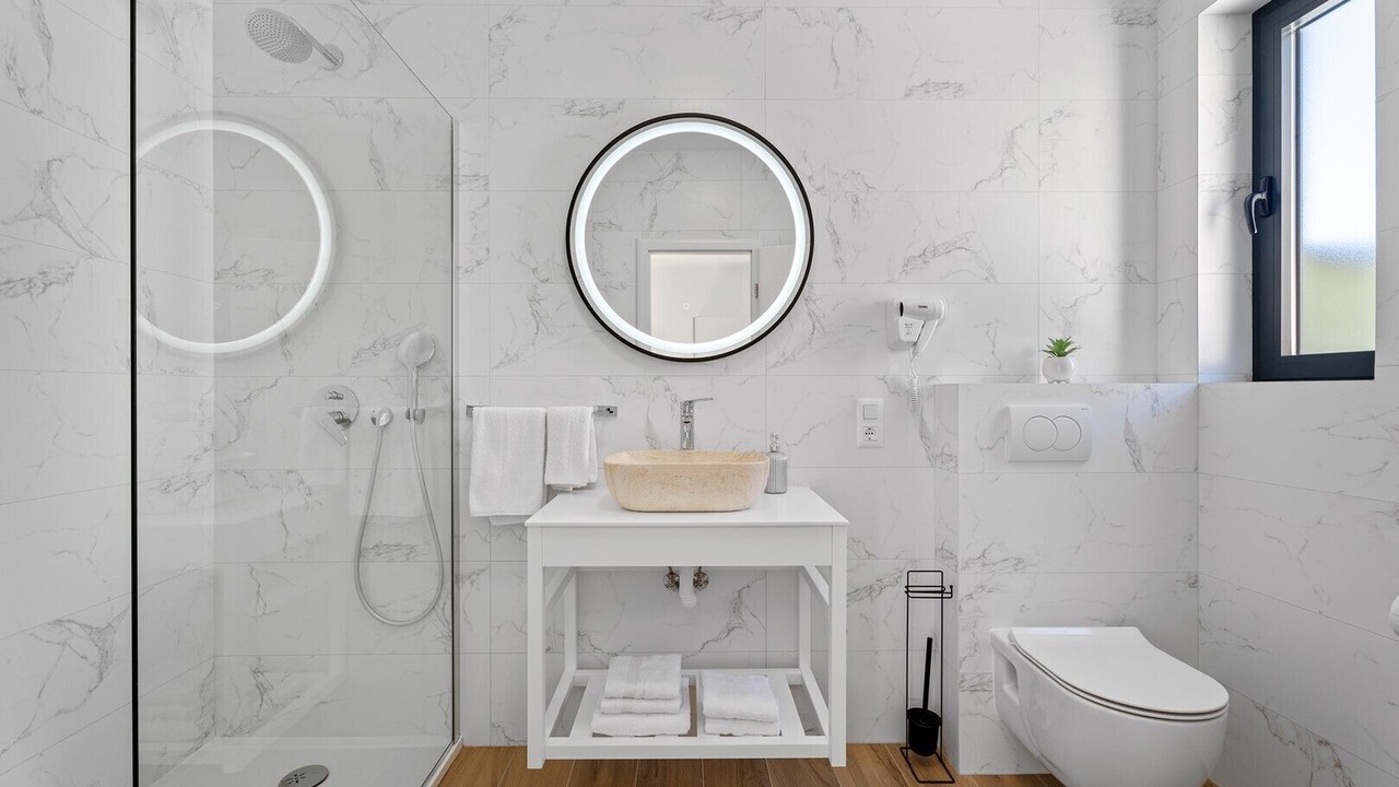 Photo of Bathroom in Duce