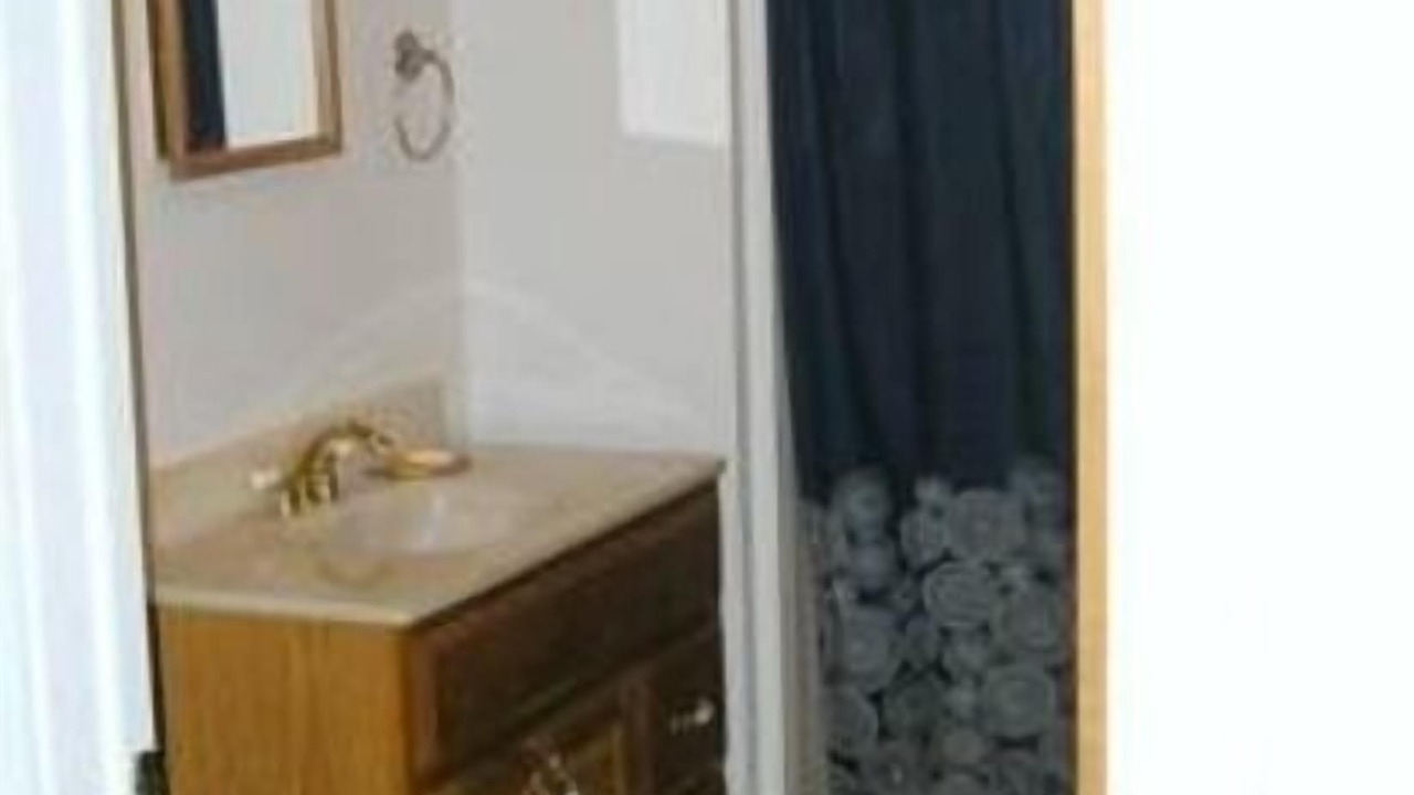 Photo of Bathroom in Cushing