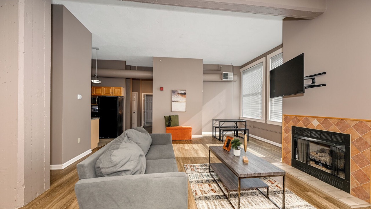 Photo of Livingroom in Downtown Cleveland