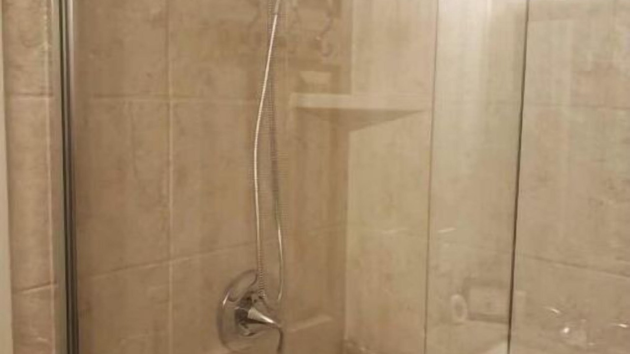 Photo of Bathroom in Huddleston