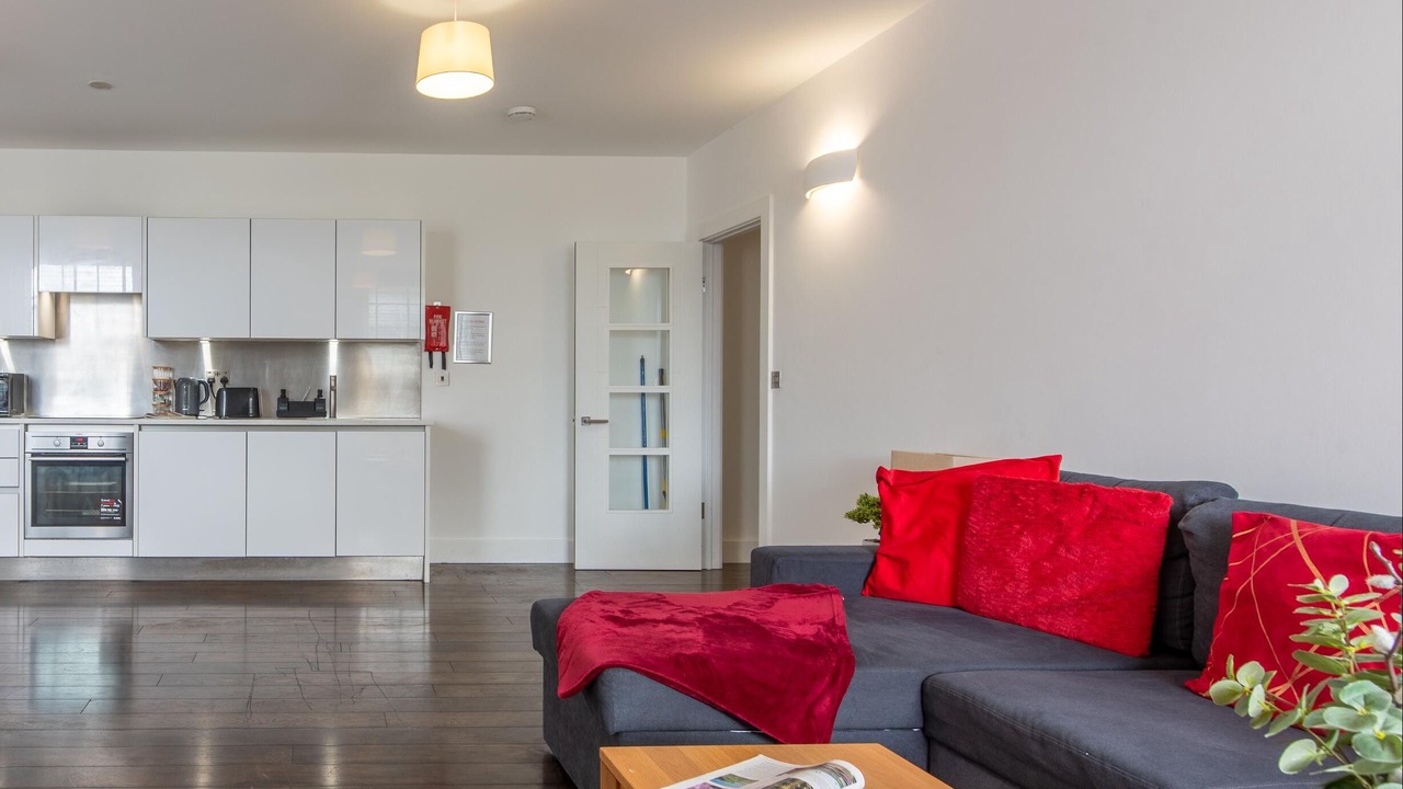 Photo of Livingroom in Reading City Centre