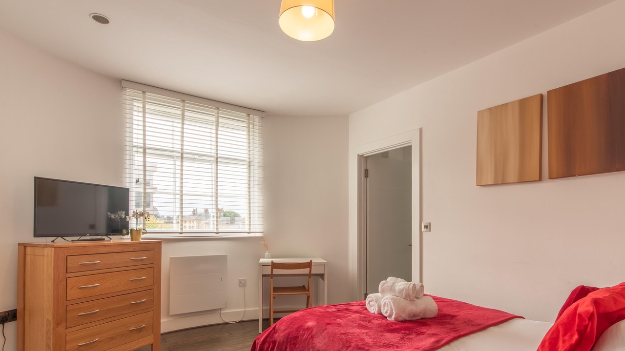 Photo of Bedroom in Reading City Centre