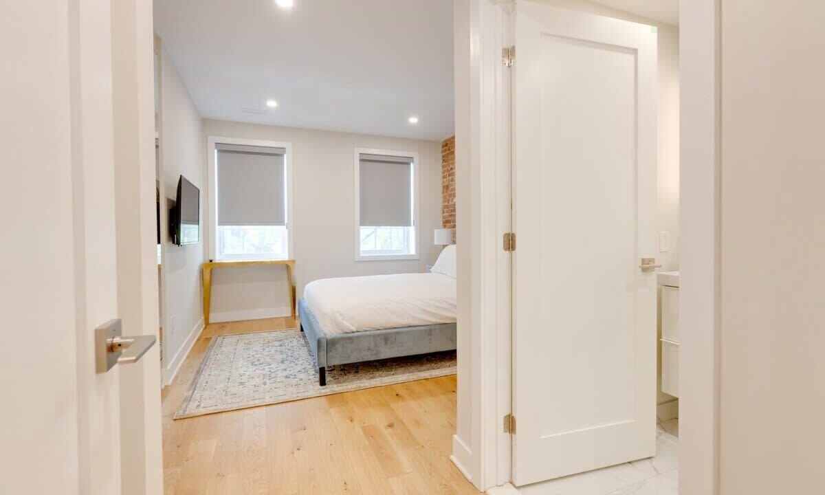 Photo of Bedroom in Downtown Montreal