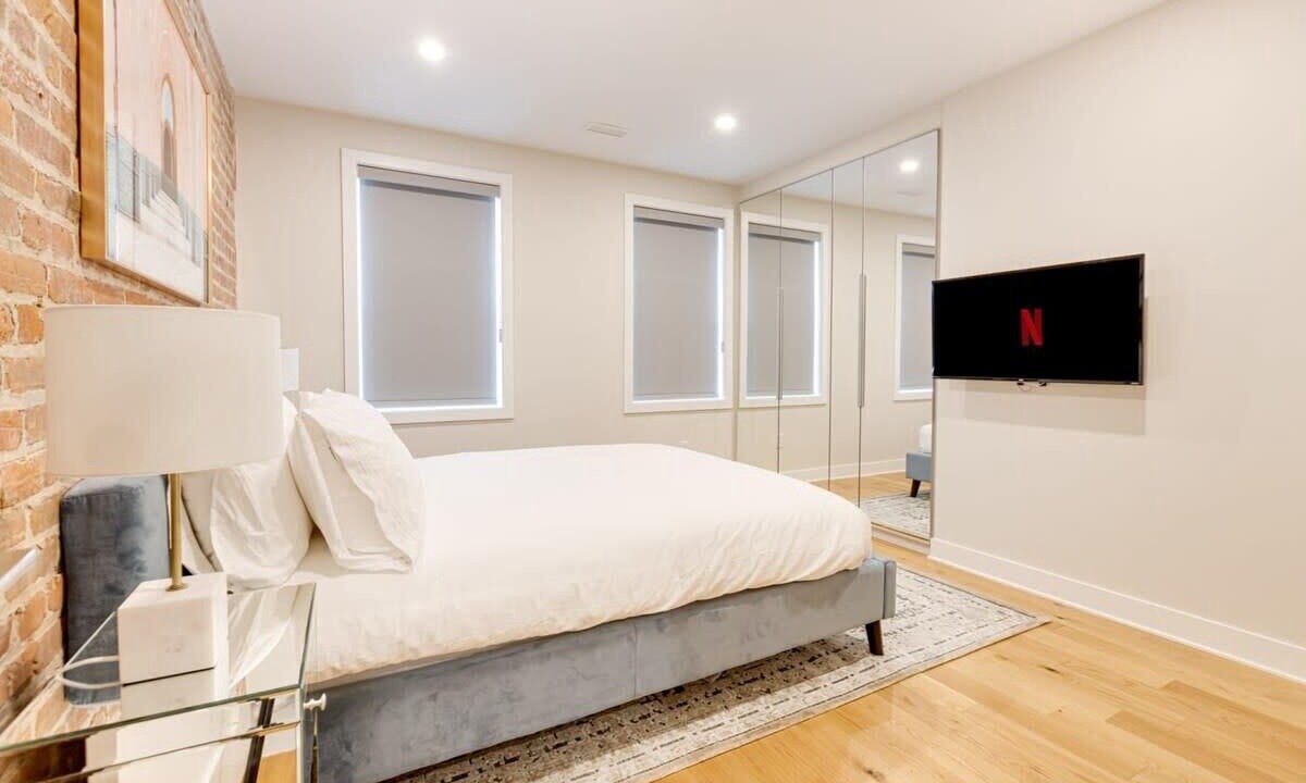 Photo of Bedroom in Downtown Montreal