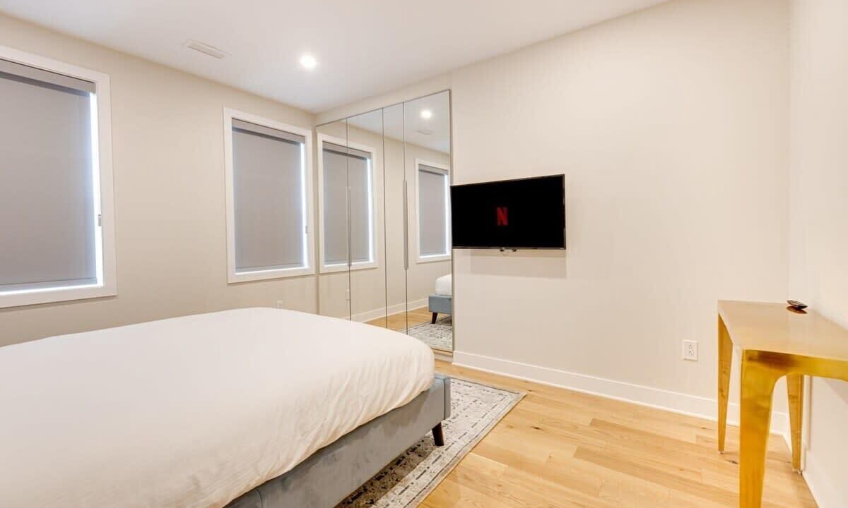 Photo of Bedroom in Downtown Montreal