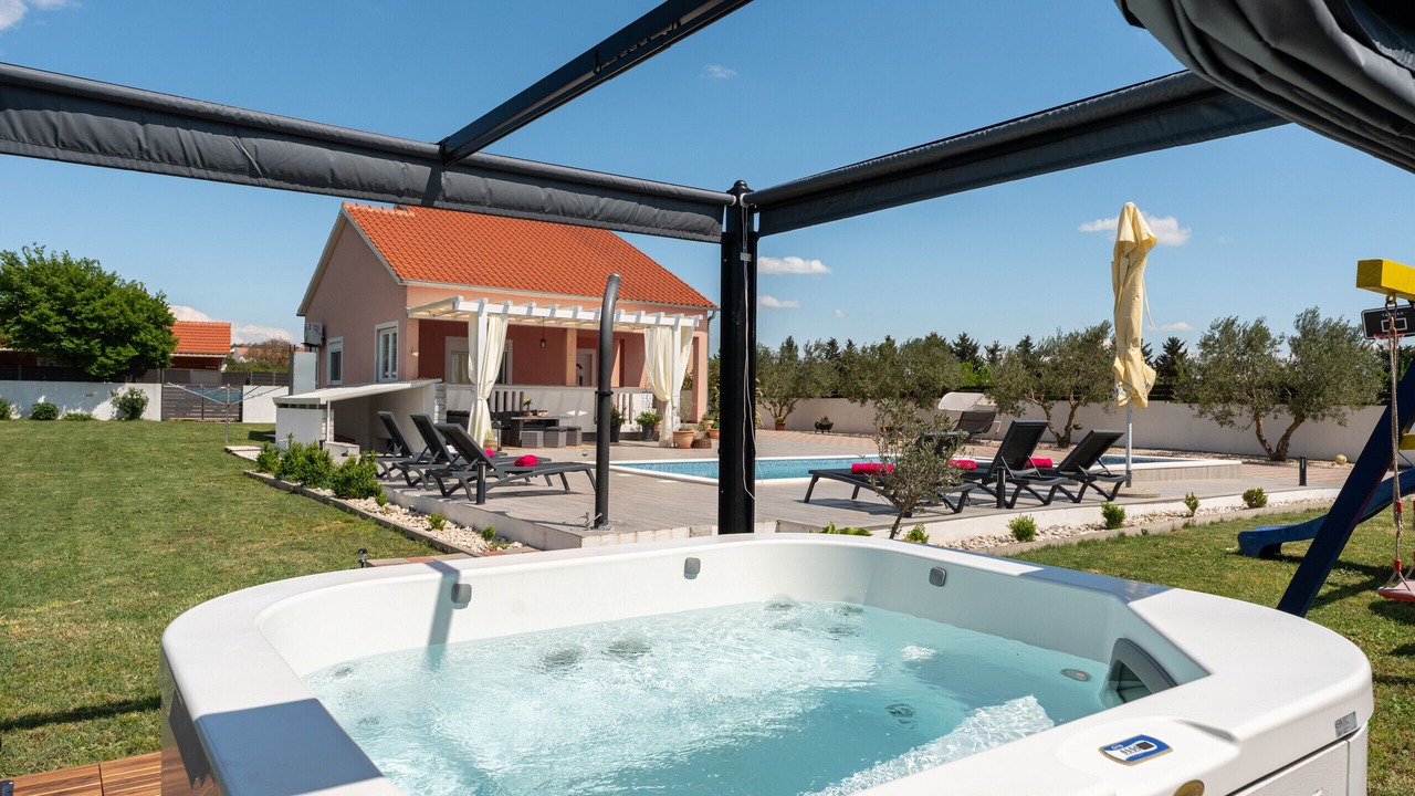 Photo of Patio Balcony in Tinj