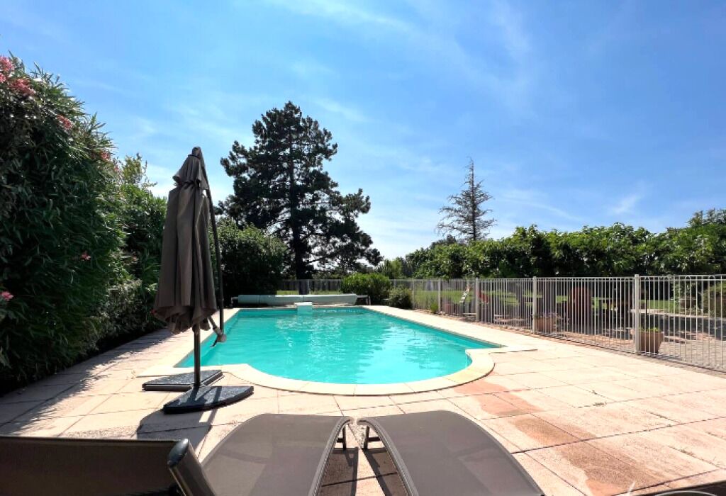 Photo of Outdoor in Entraigues-sur-la-Sorgue