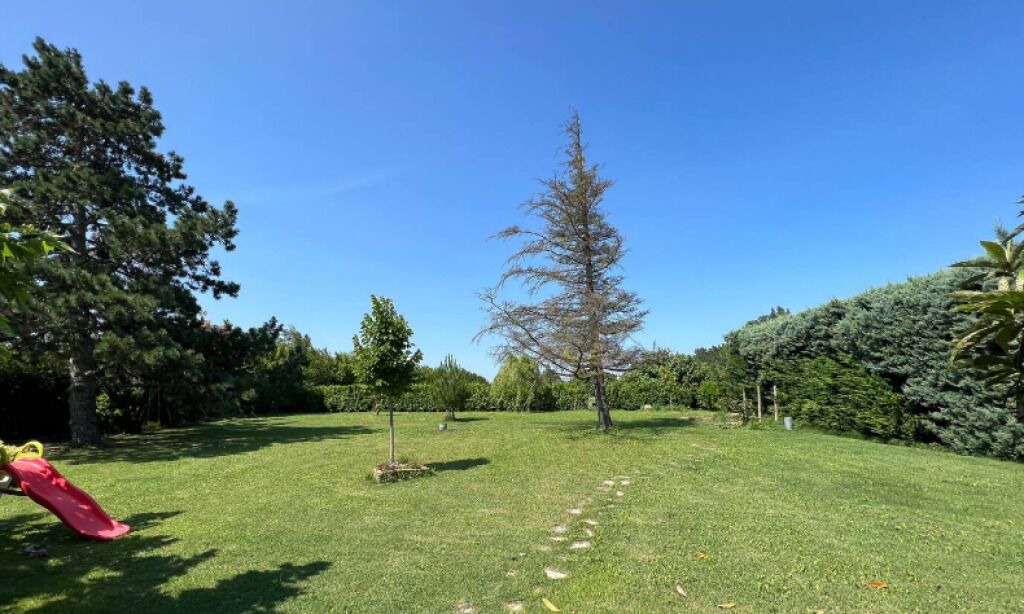 Photo of Outdoor in Entraigues-sur-la-Sorgue