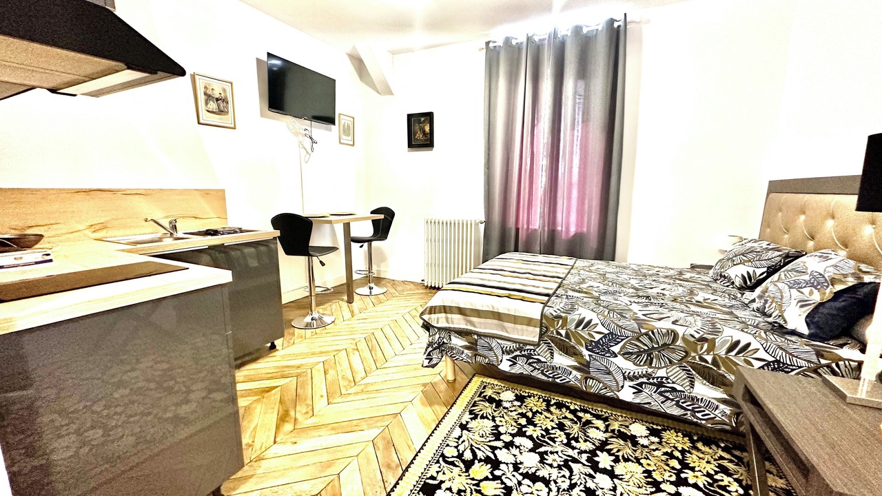 Photo of Bedroom in Amboise