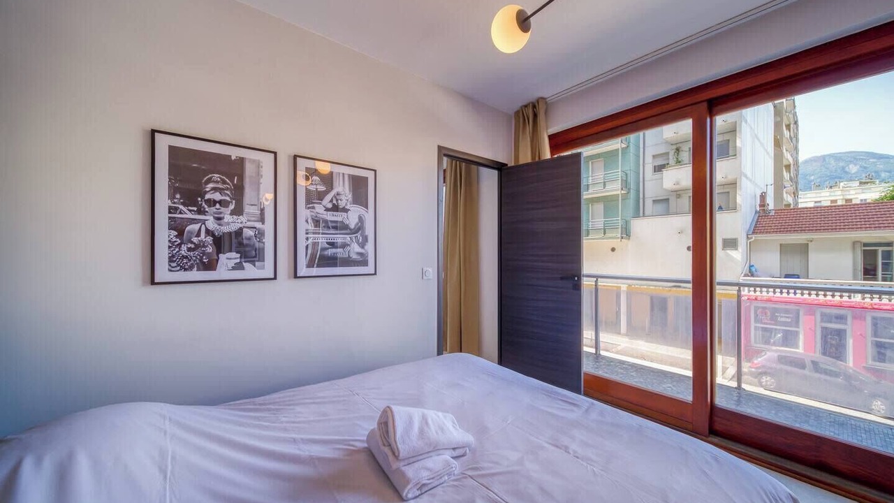 Photo of Bedroom in Quartier Exposition-Bajatiere