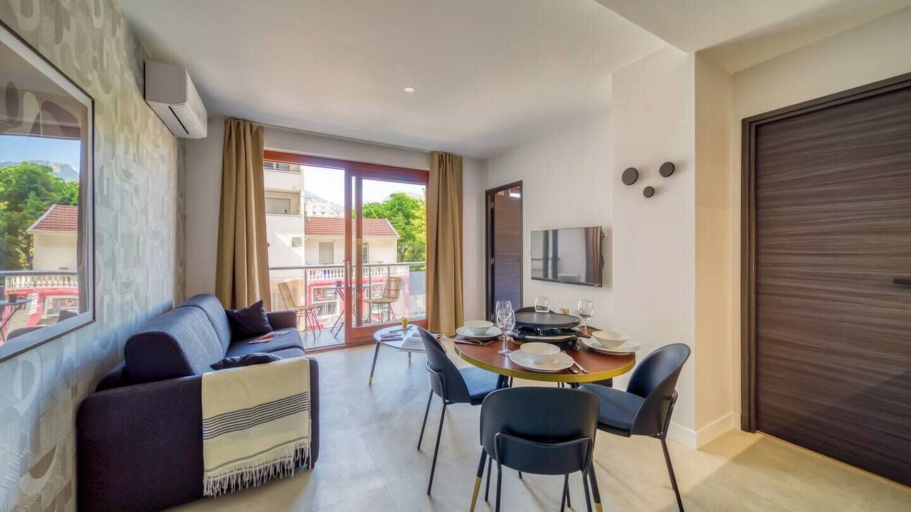 Photo of Livingroom in Quartier Exposition-Bajatiere