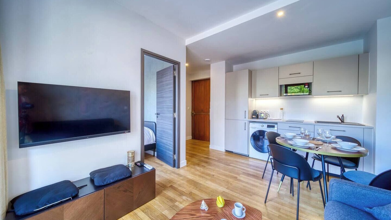 Photo of Others in Quartier Exposition-Bajatiere