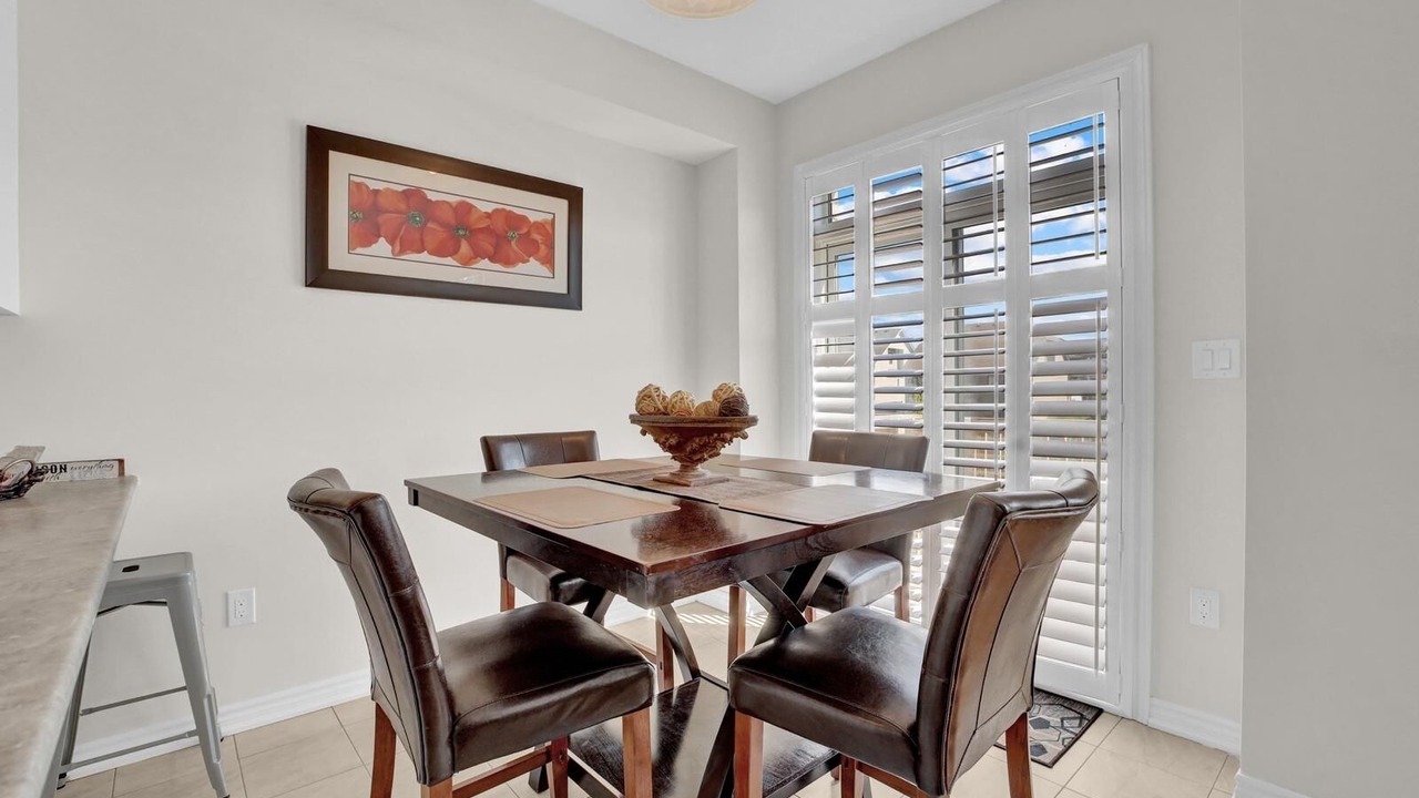 Photo of Livingroom in Thorold