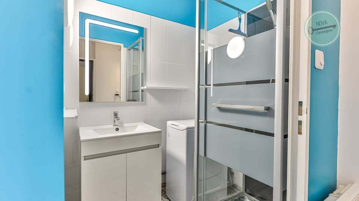 Photo of Bathroom in Saint-Gilles-Croix-de-Vie
