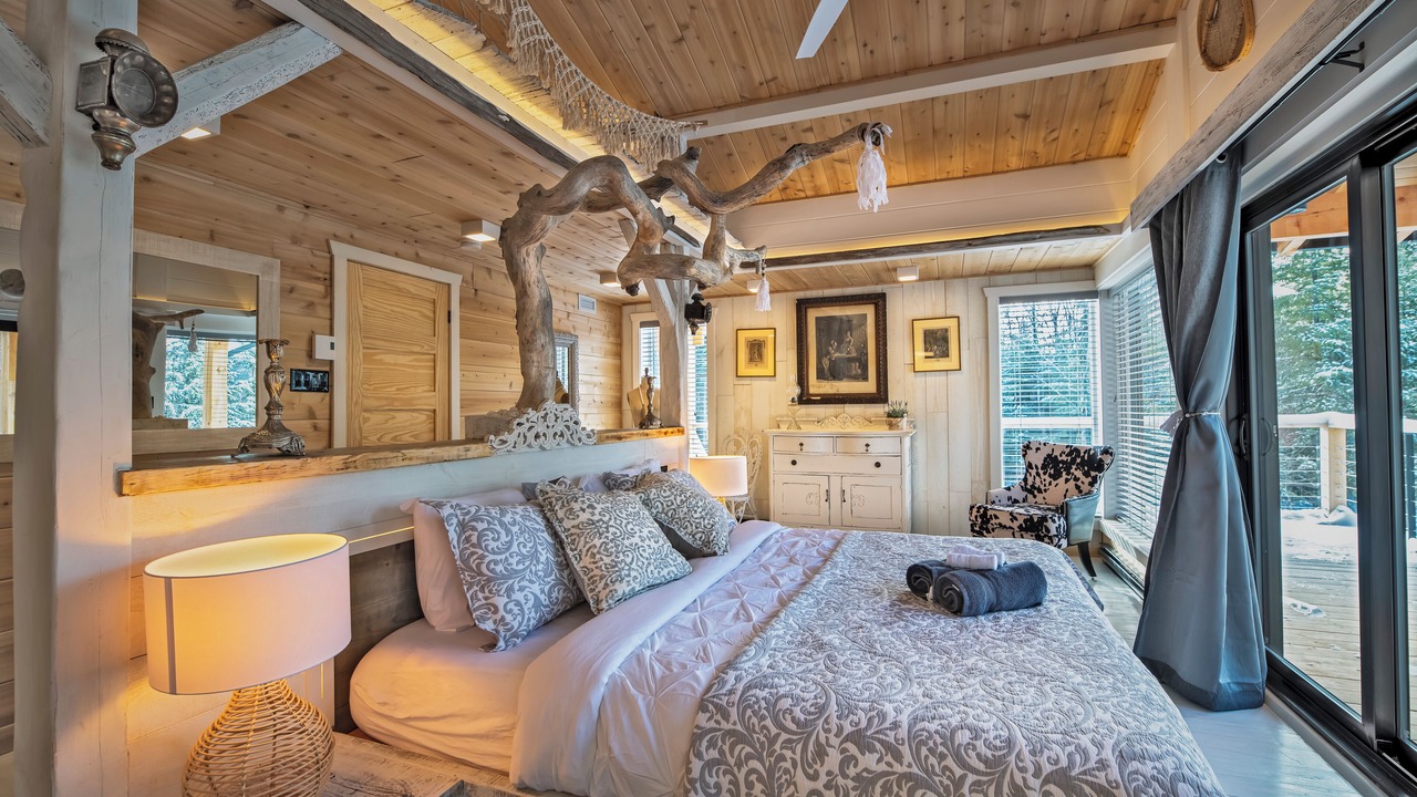 Photo of Bedroom in La Malbaie
