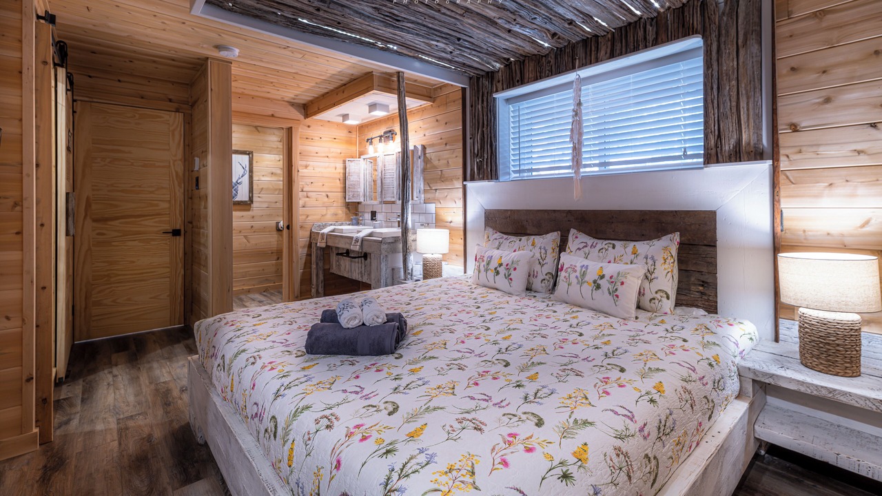 Photo of Bedroom in La Malbaie