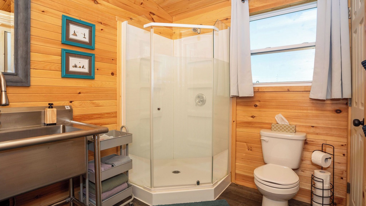 Photo of Bathroom in Lakeside