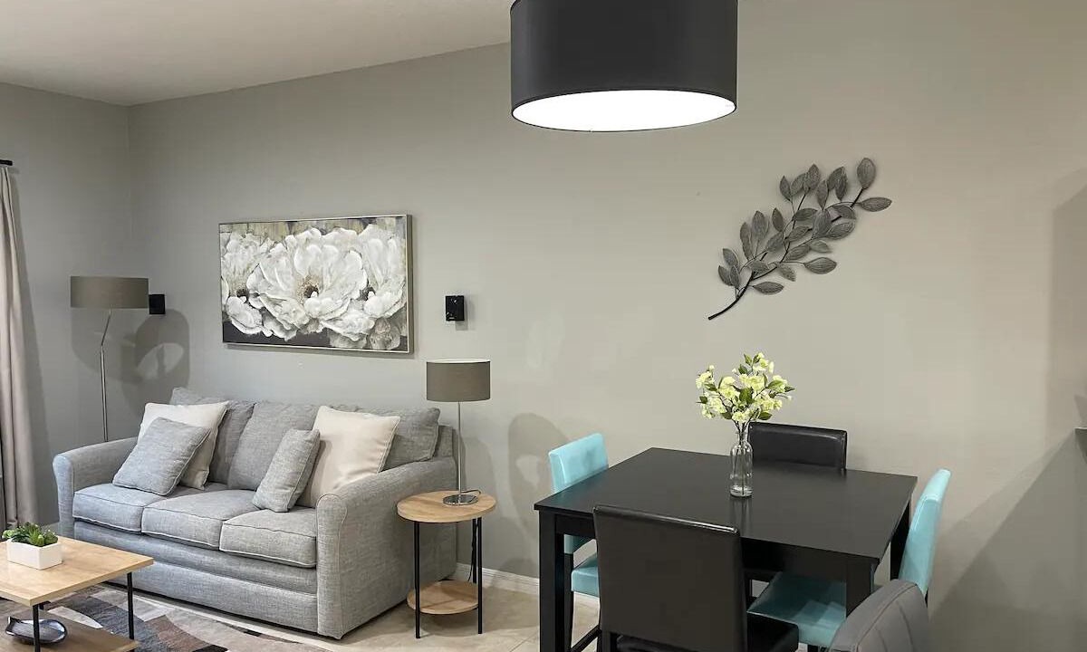 Photo of Livingroom in Sunset Lakes