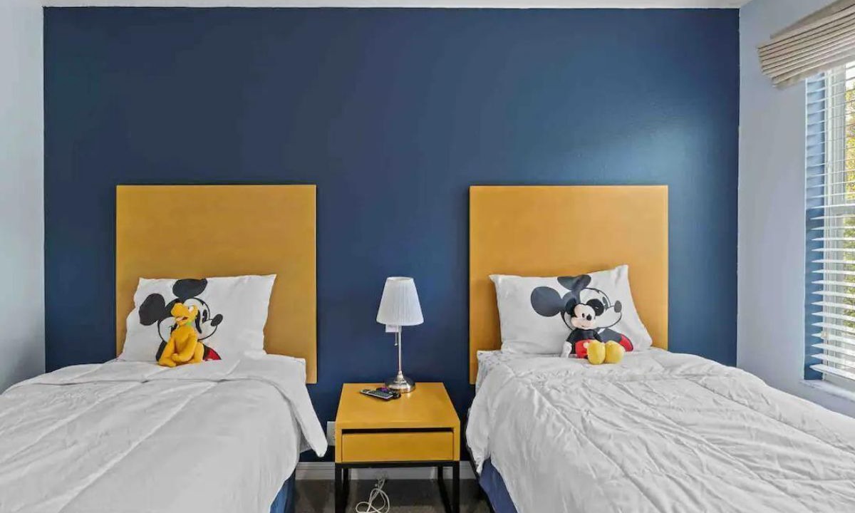 Photo of Bedroom in Sunset Lakes