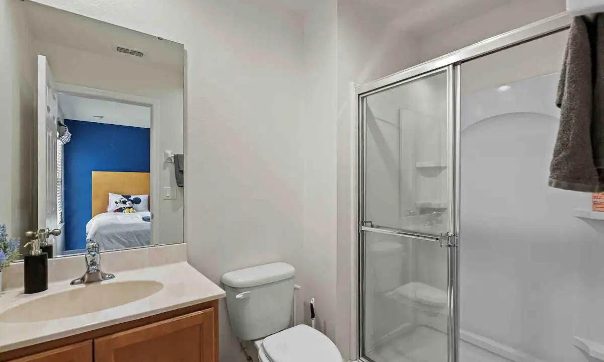 Photo of Bathroom in Sunset Lakes