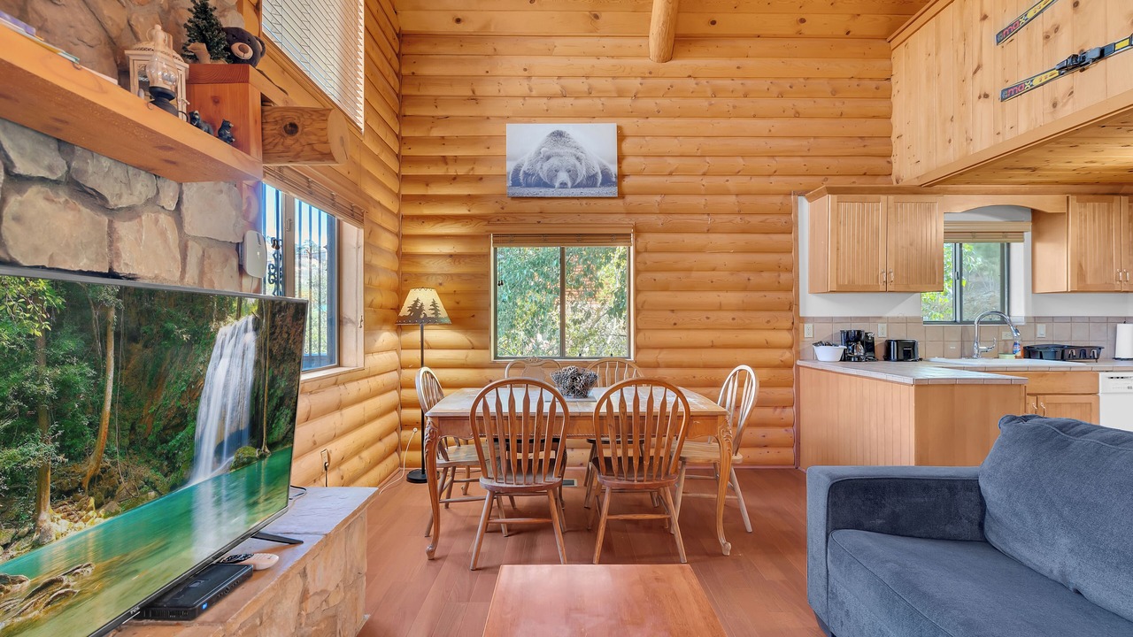 Photo of Livingroom in Summerhaven