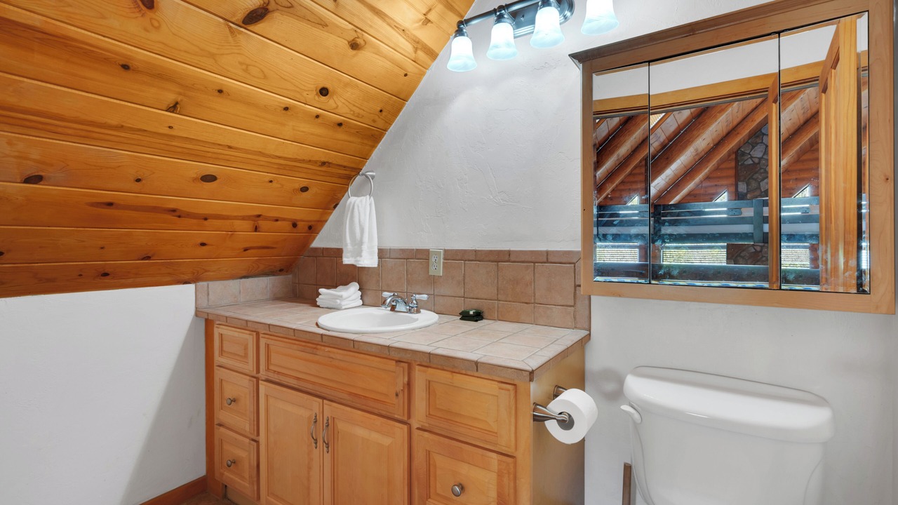 Photo of Bathroom in Summerhaven