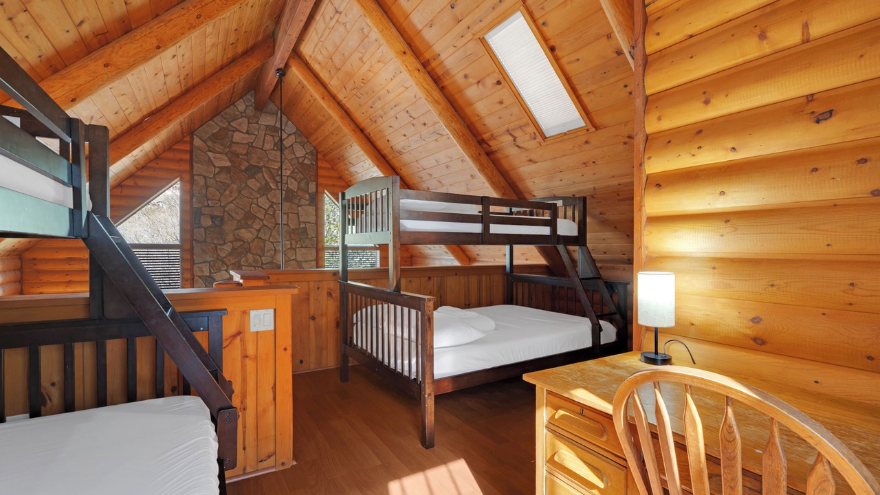 Photo of Bedroom in Summerhaven