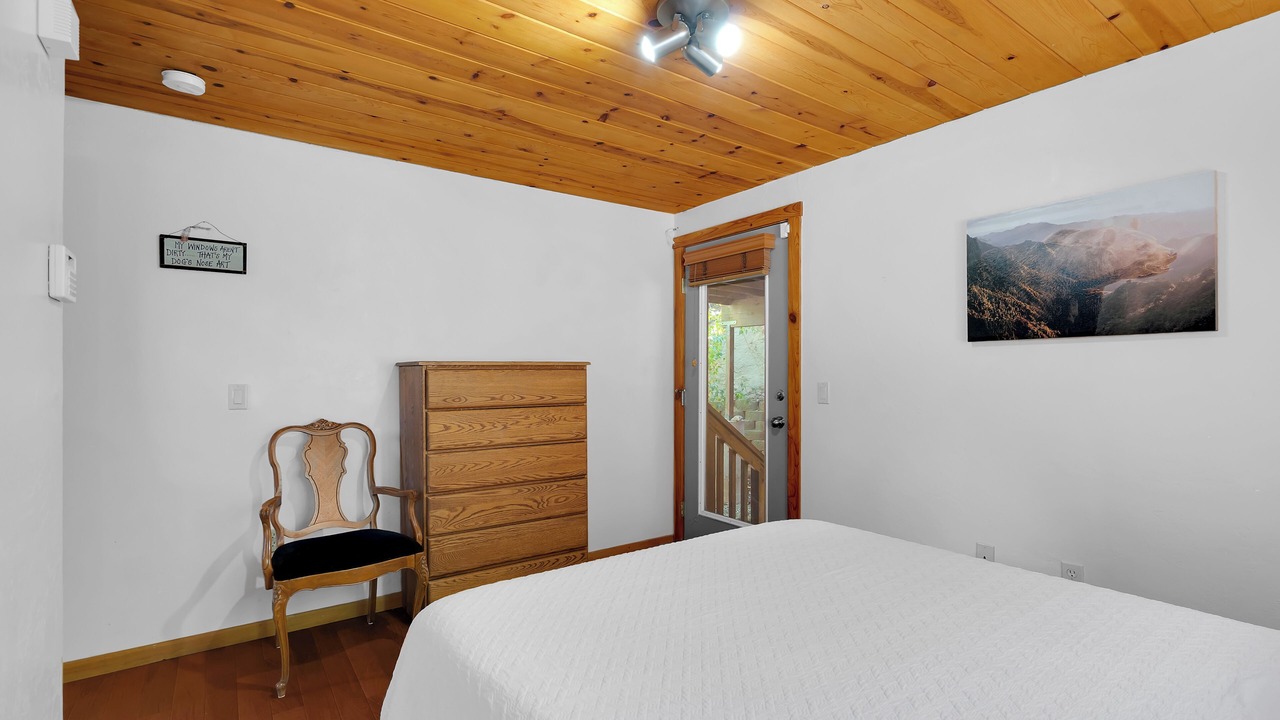 Photo of Bedroom in Summerhaven