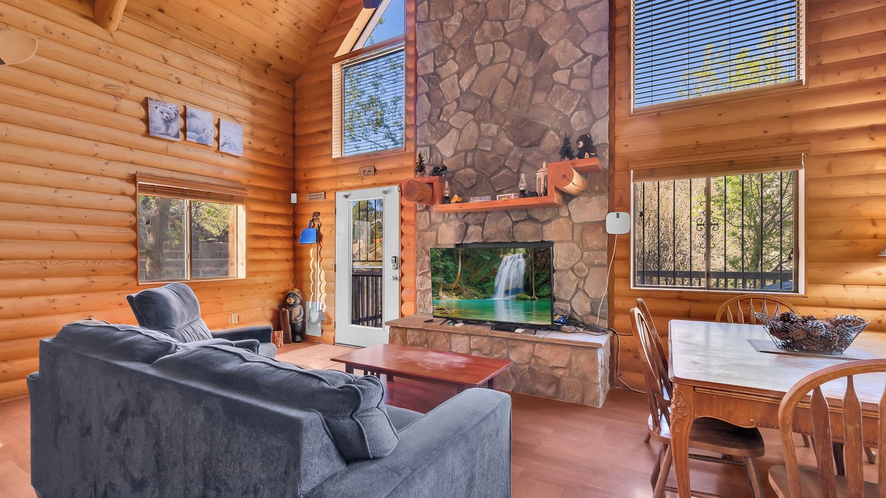 Photo of Livingroom in Summerhaven