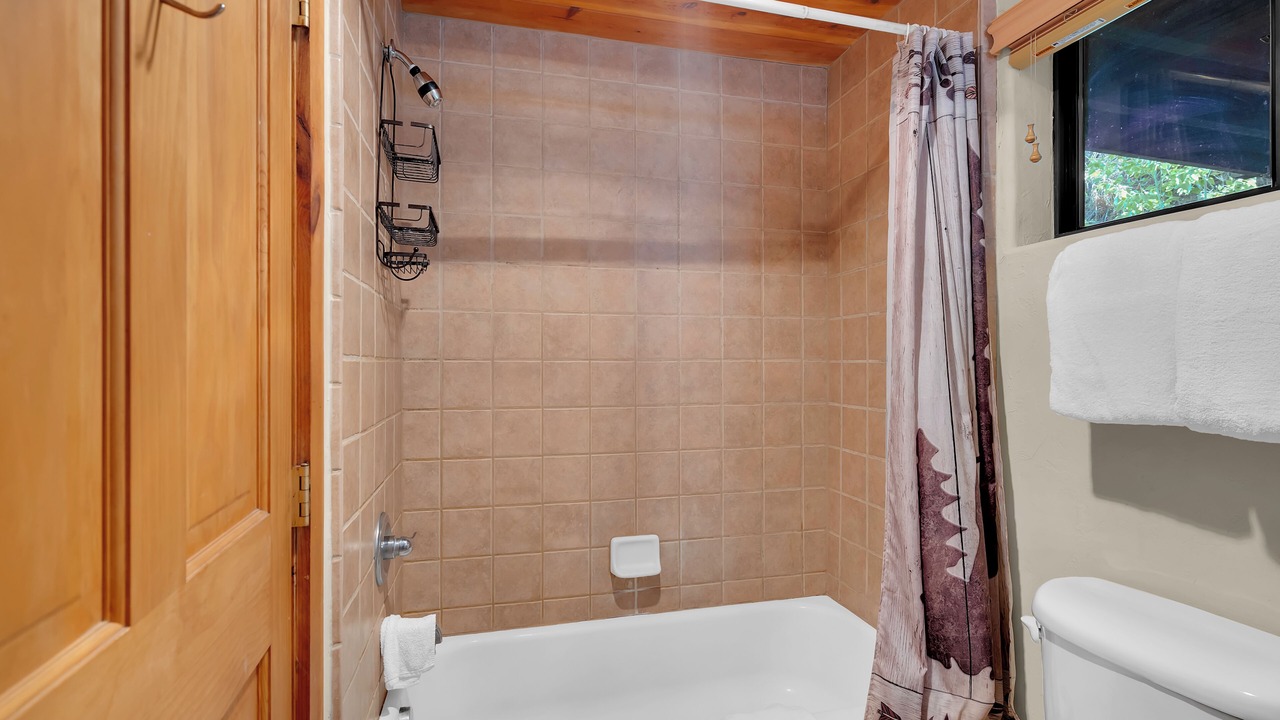 Photo of Bathroom in Summerhaven