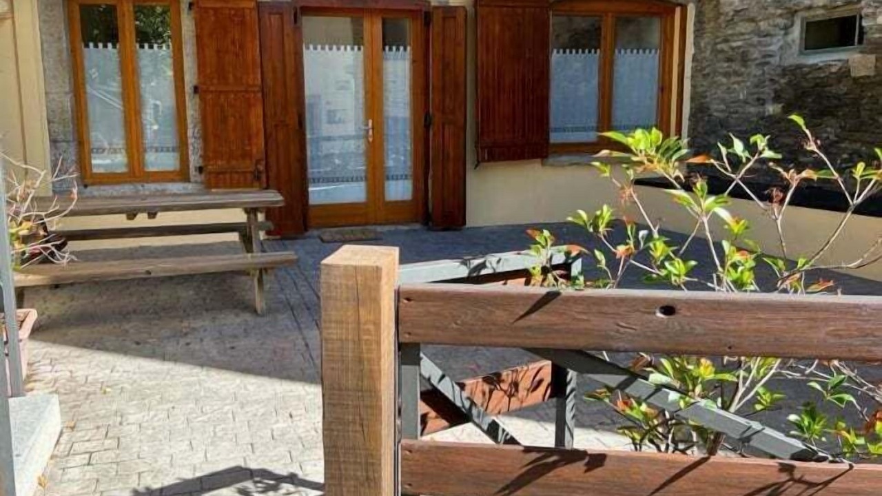 Photo of Patio Balcony in Err