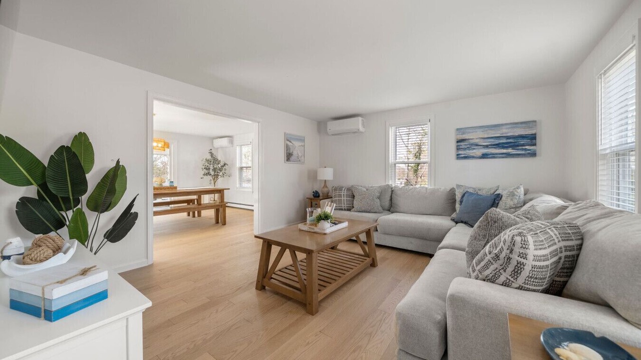 Photo of Bedroom in West Yarmouth