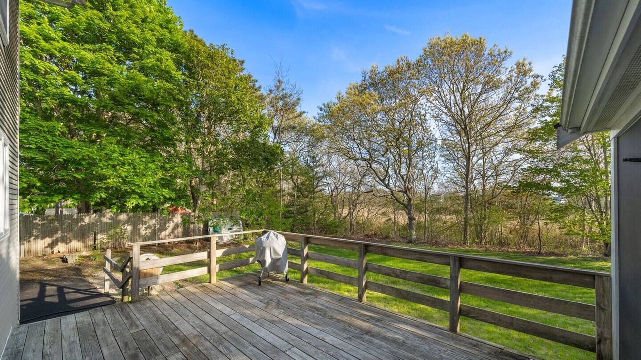 Photo of Patio Balcony in West Yarmouth