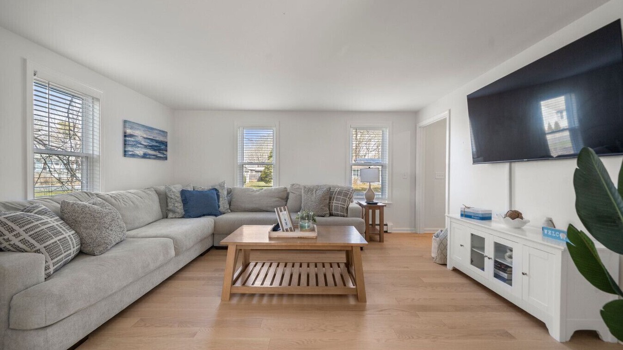 Photo of Bedroom in West Yarmouth