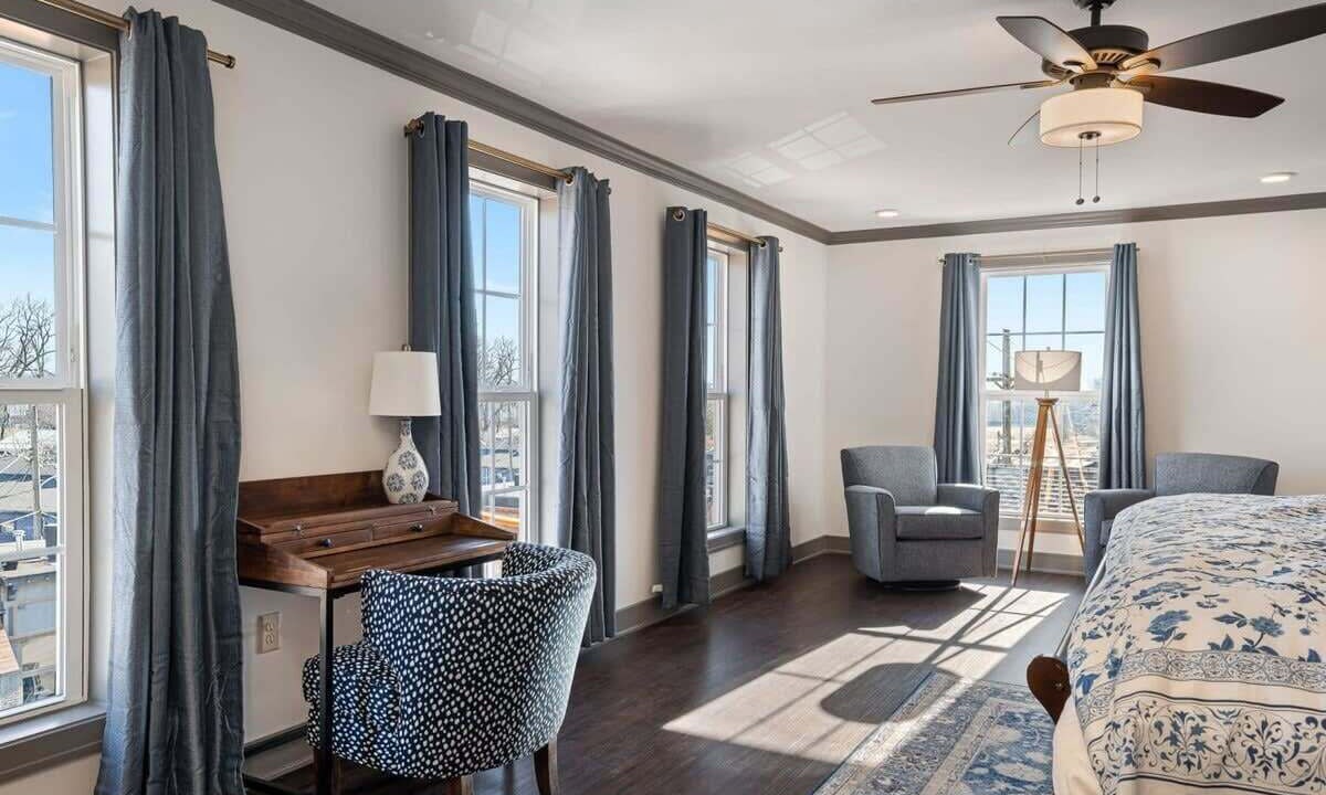 Photo of Bedroom in Waldron