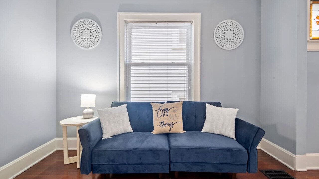 Photo of Livingroom in Hamilton