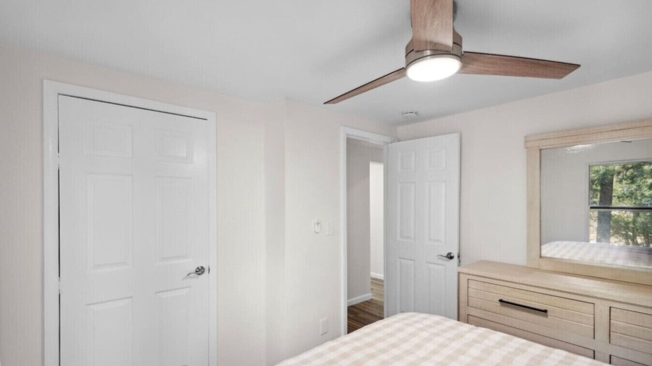 Photo of Bedroom in East Point