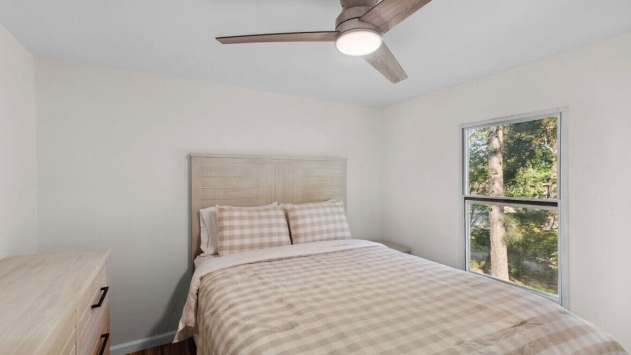 Photo of Bedroom in East Point
