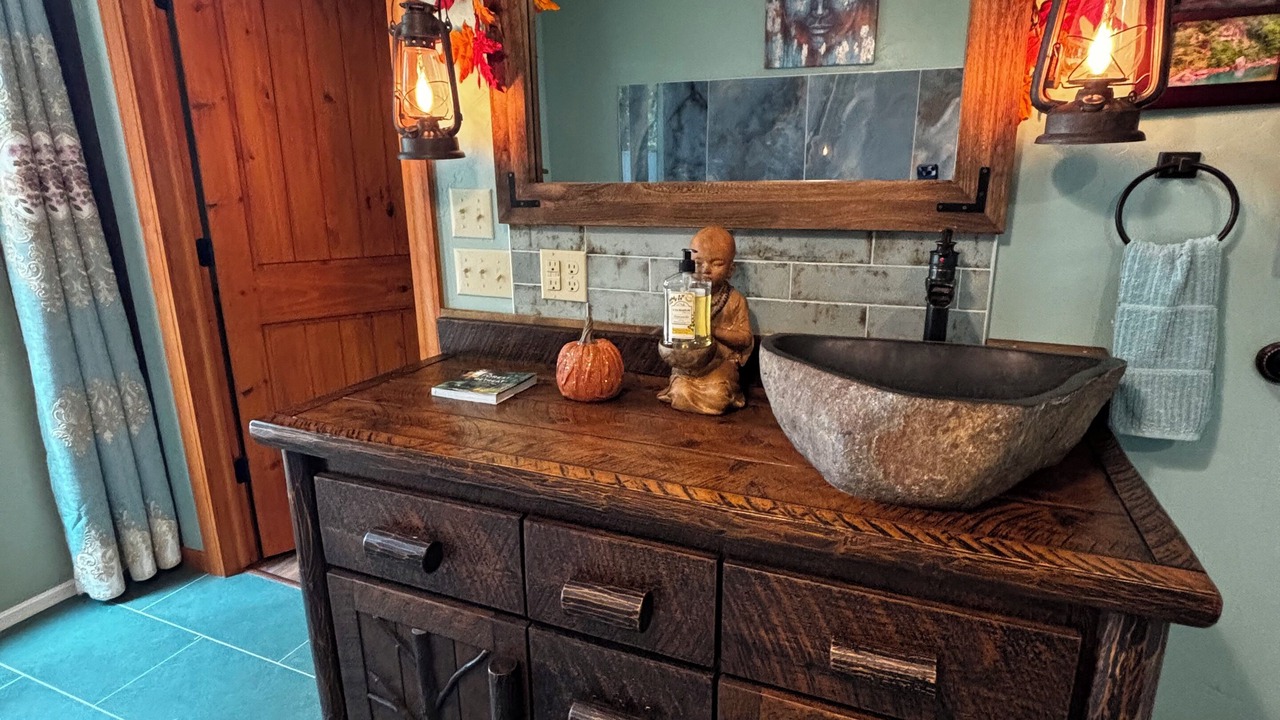 Photo of Bathroom in Eureka Springs