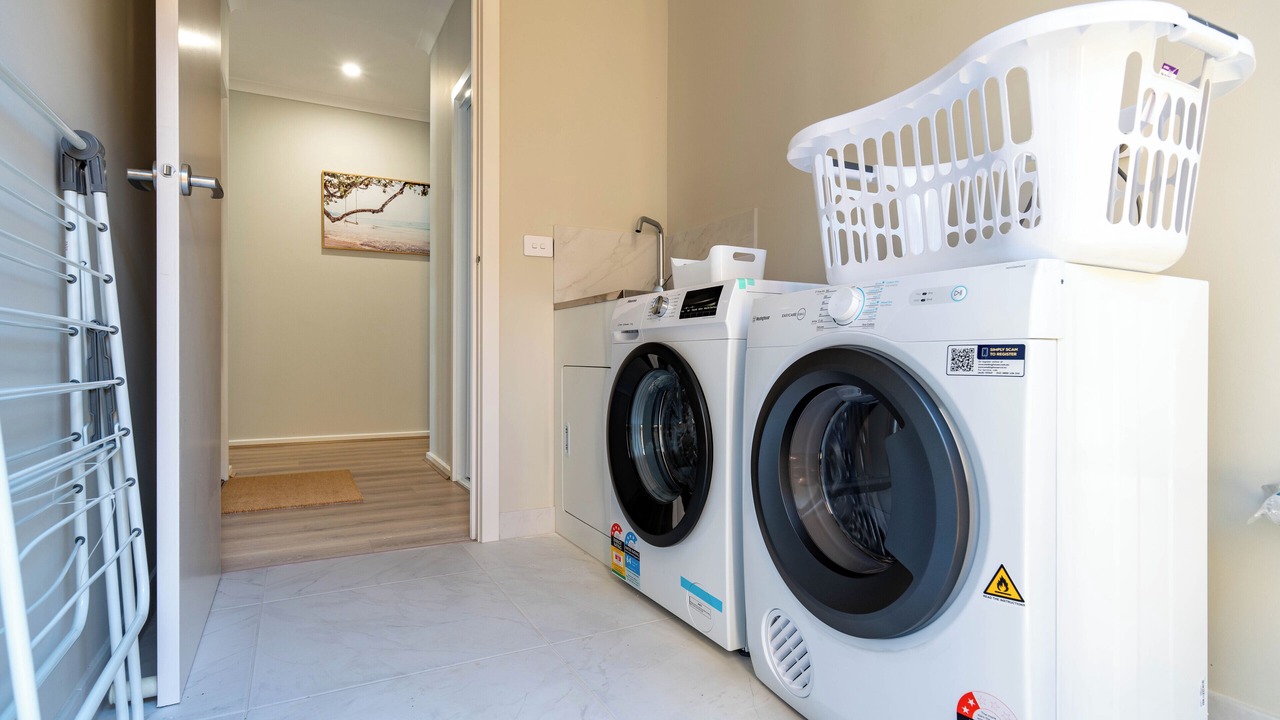 Photo of Others in Clyde