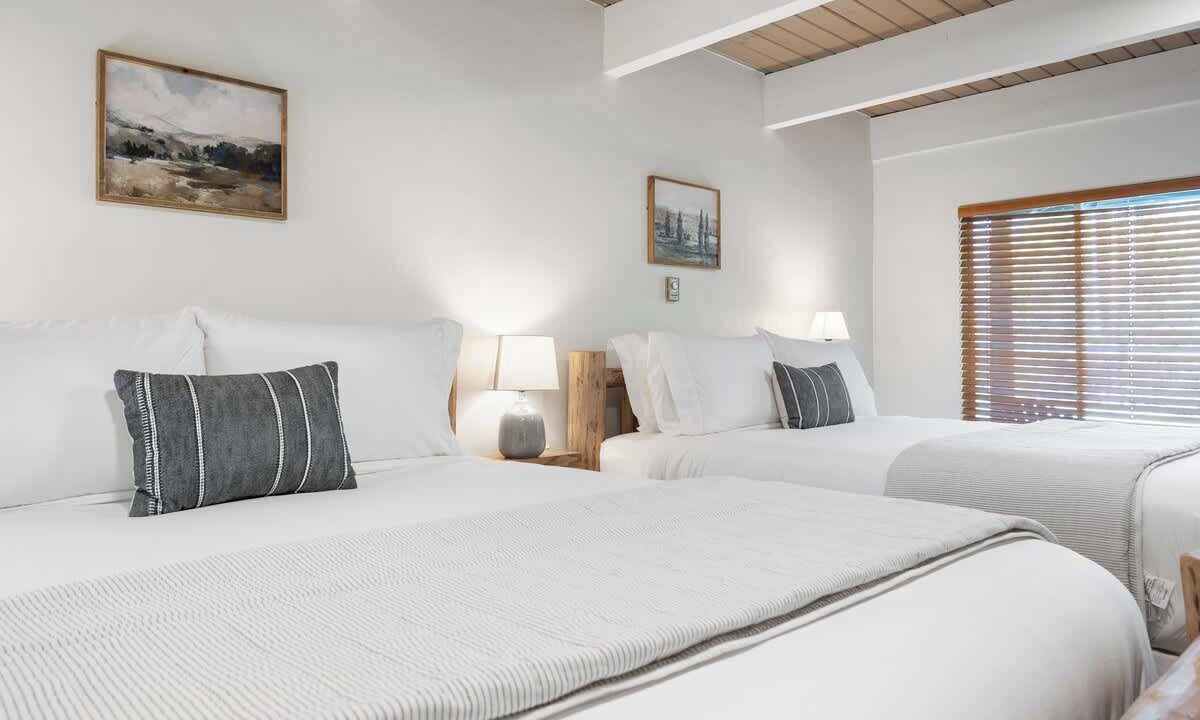 Photo of Bedroom in Springville
