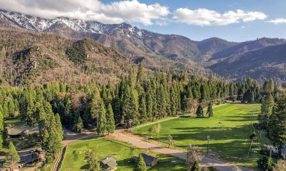 Photo of Outdoor in Springville