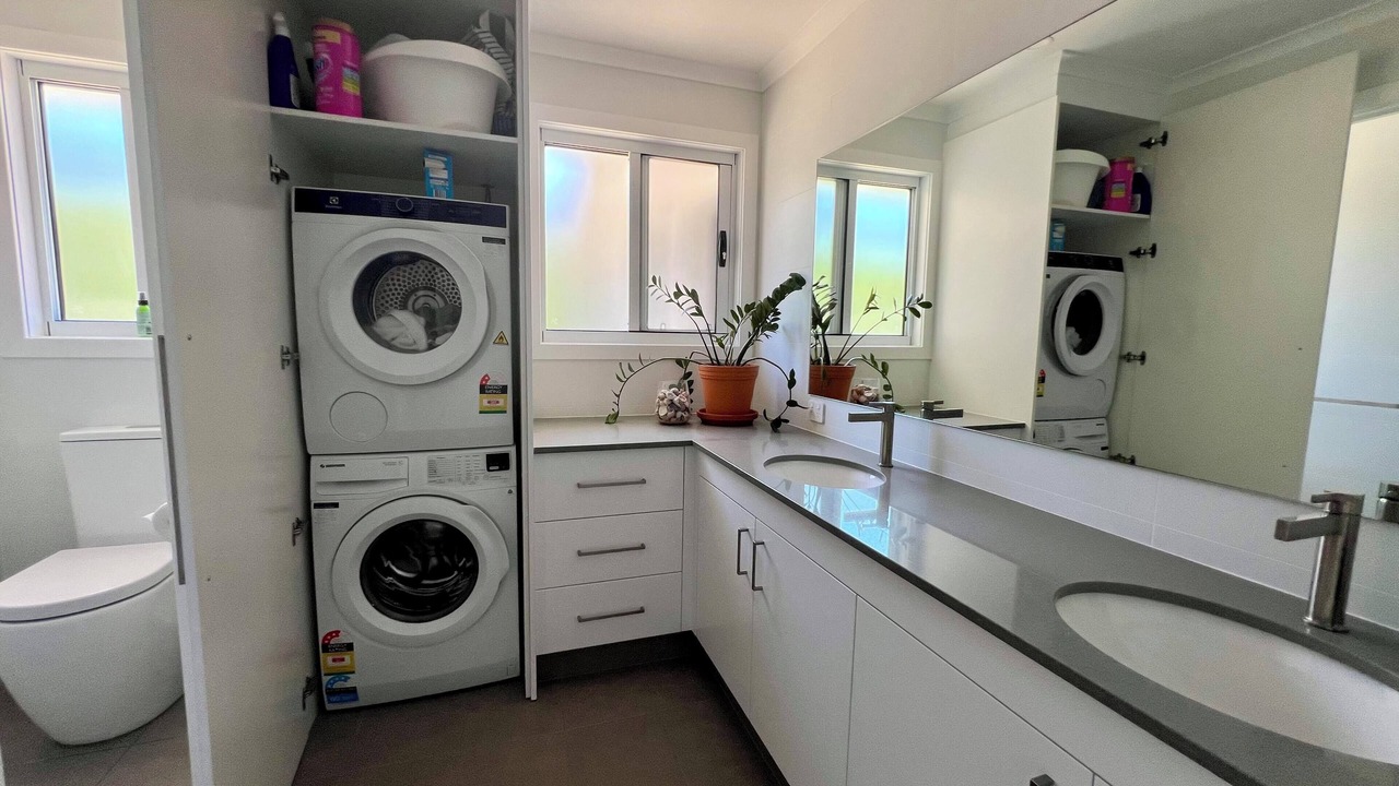 Photo of Bathroom in Emu Bay