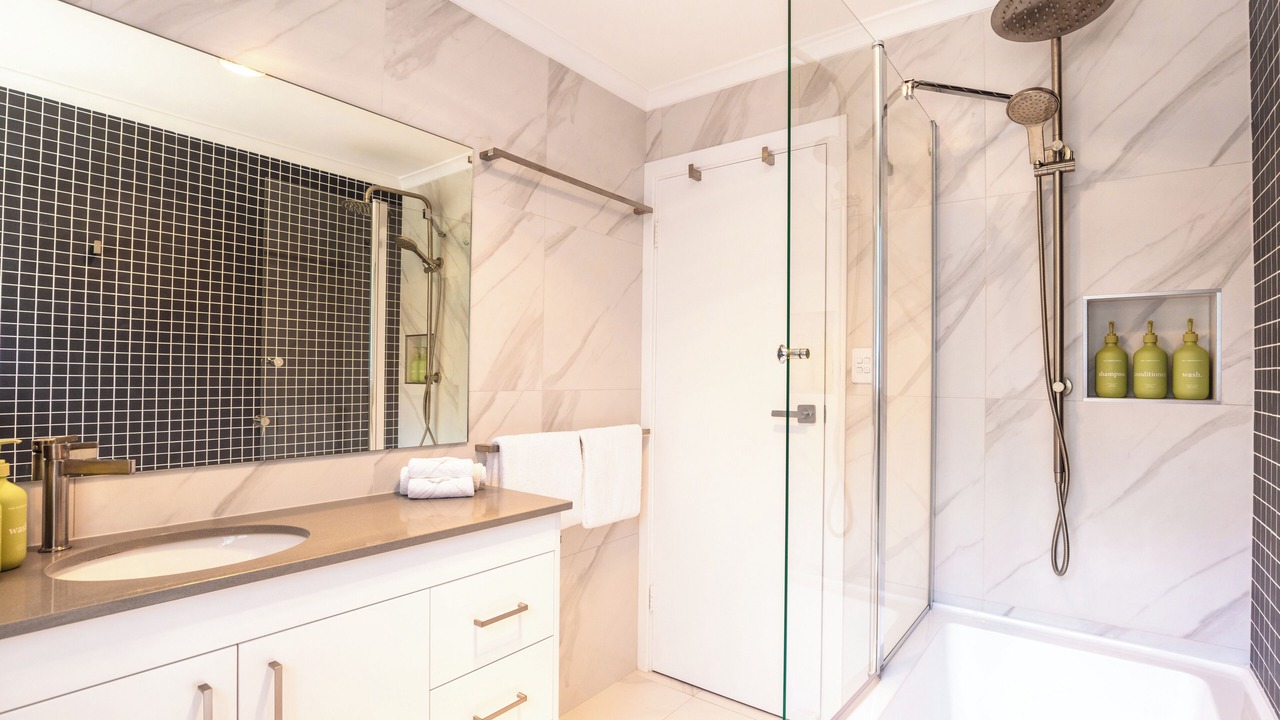 Photo of Bathroom in Emu Bay