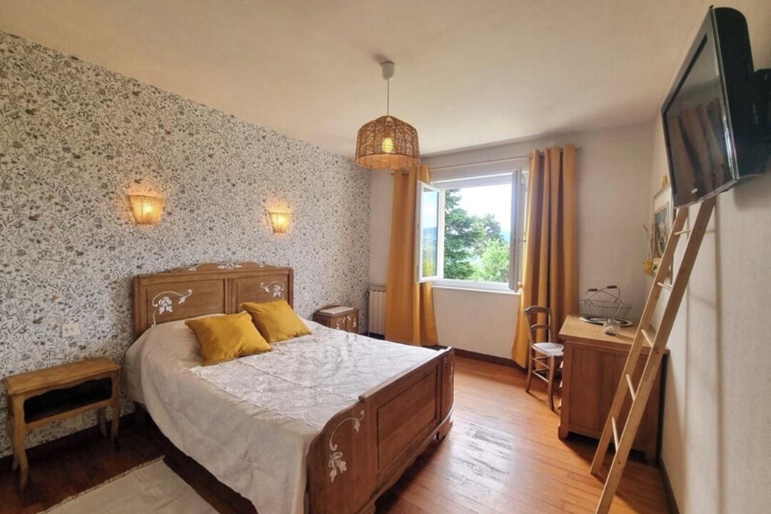 Photo of Bedroom in Saint-Georges-en-Couzan