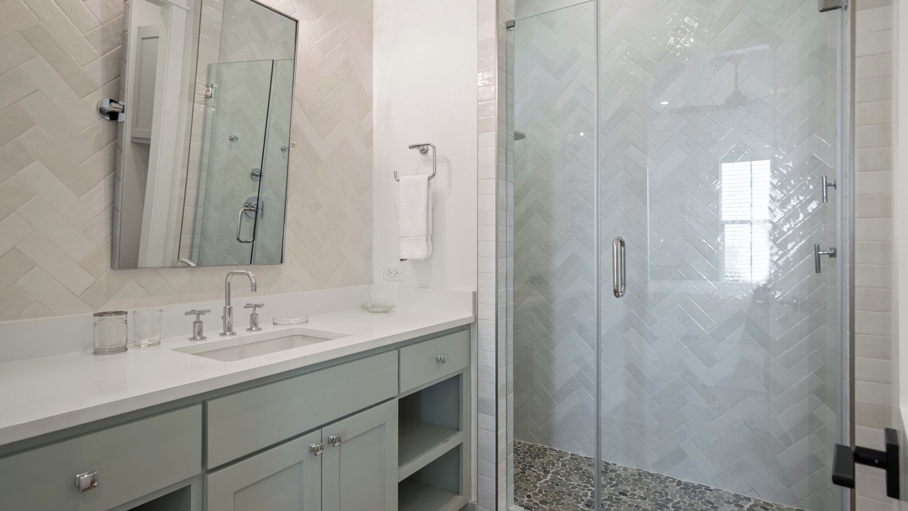 Photo of Bathroom in Cinnamon Shore