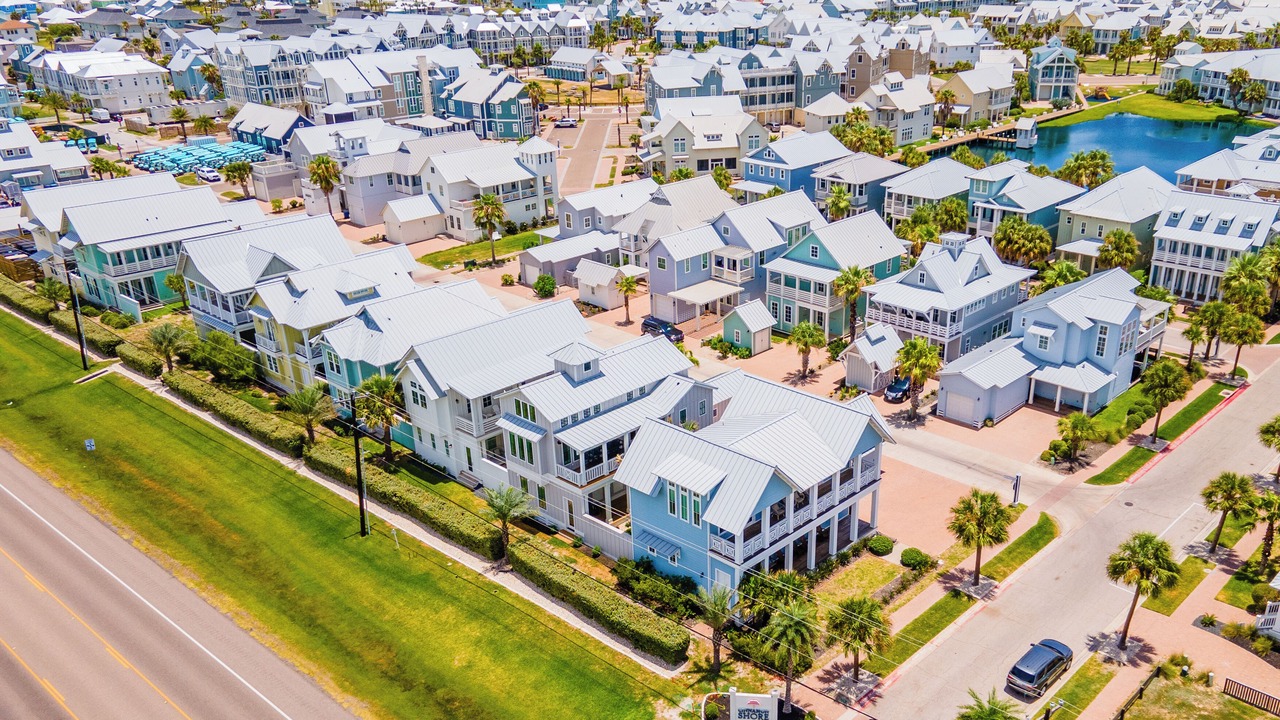 Photo of Others in Cinnamon Shore