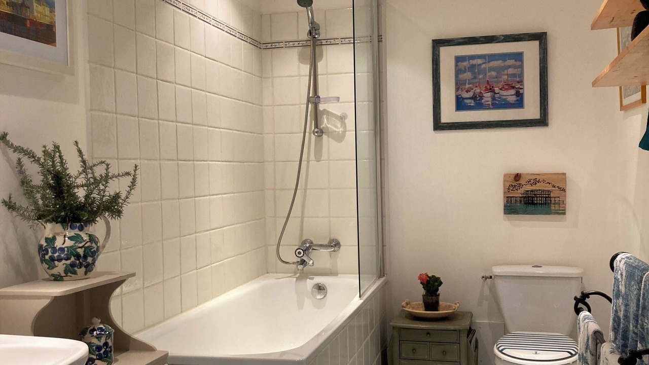 Photo of Bathroom in Cessenon-sur-Orb