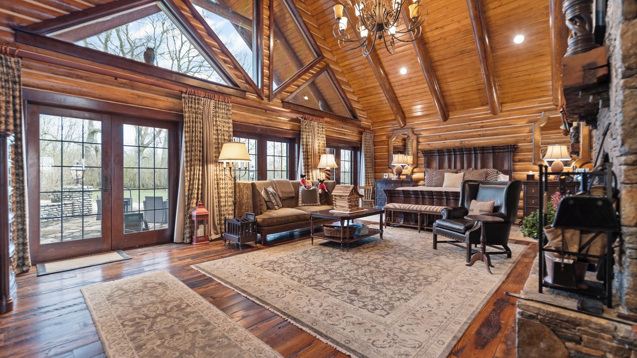 Photo of Others in Versailles